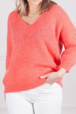 Maison Anje Lerecif Mohair V Neck Knit In Flamingo
