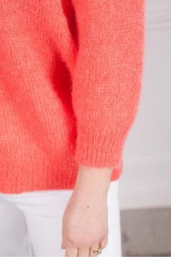 Maison Anje Lerecif Mohair V Neck Knit In Flamingo