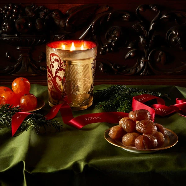 Cire Trudon Bougie Bayonne Édition limtée de Noël ( Chocolat Épicé ) 4 Cire Trudon Bougie Bayonne Édition limtée de Noël ( Chocolat Épicé )