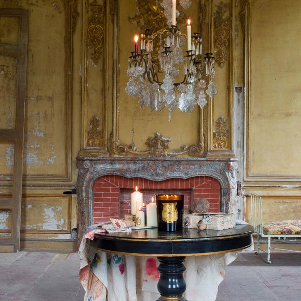 Cire Trudon Grande Bougie Parfumée Ernesto (cuir Et Tabac) 2,8kg 4 Cire Trudon Grande Bougie Parfumée Ernesto (cuir Et Tabac) 2,8kg