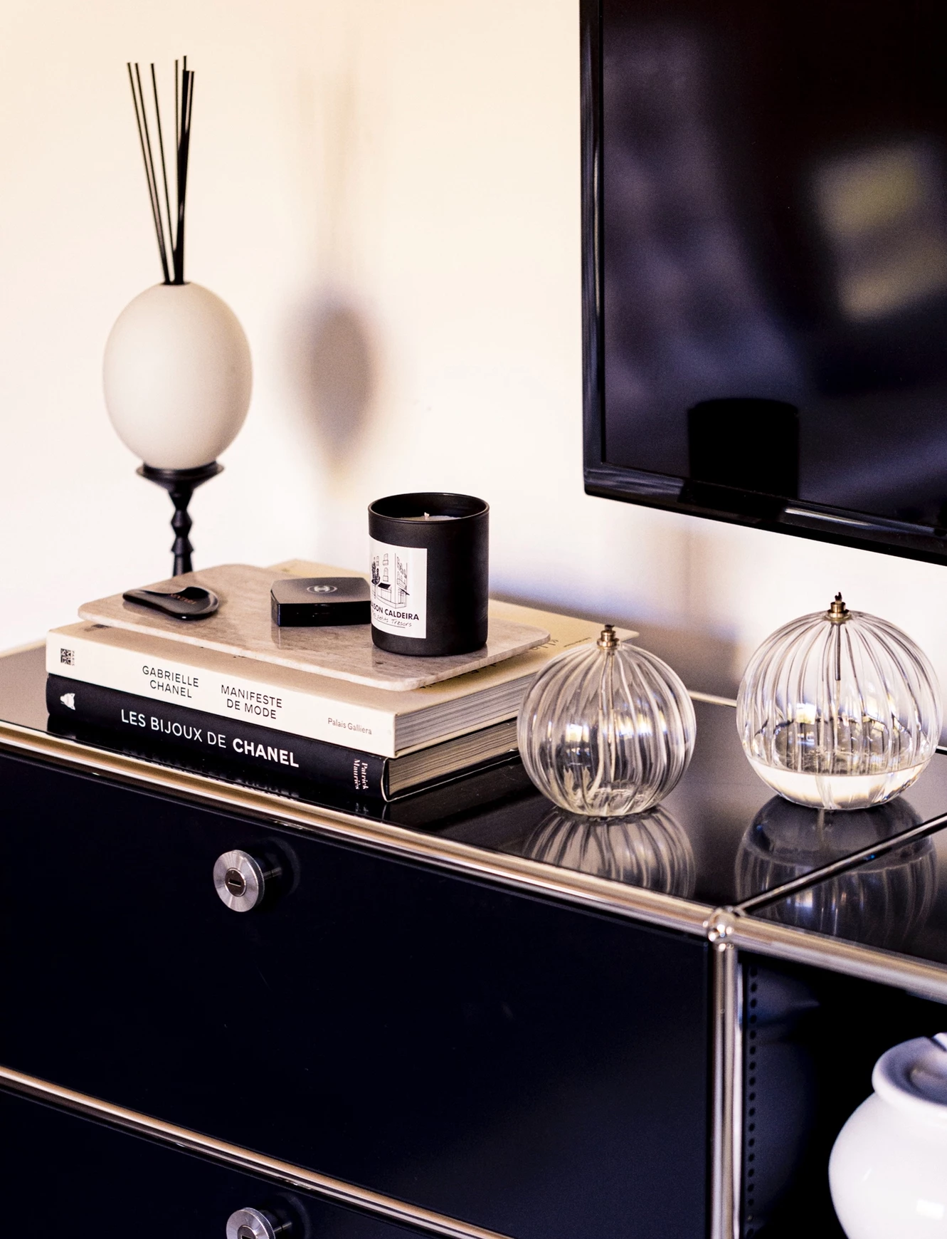 Cire Trudon L’oeuf, Diffuseur « Cyrnos » (arômes Méditérannéen) 6 Cire Trudon L’oeuf, Diffuseur « Cyrnos » (arômes Méditérannéen)